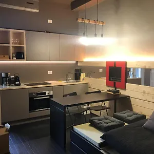 Spazio Luna Apartment Milan